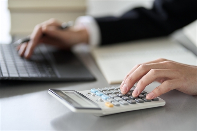 税理士 事務 所 働き ながら 資格 業務